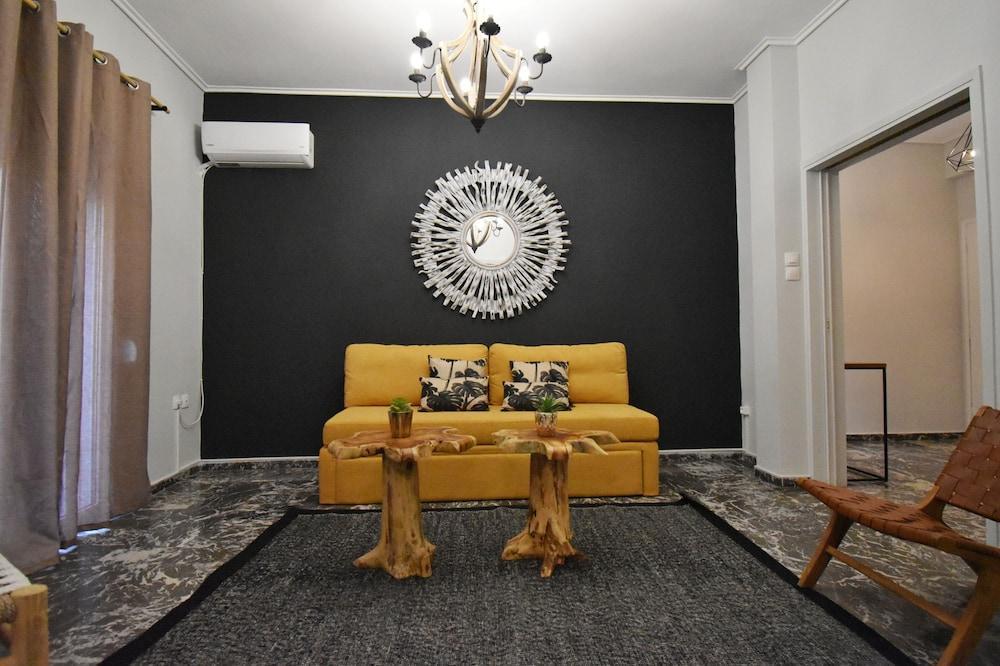Suite Tic By Be My Guest Атина Екстериор снимка
